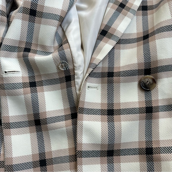 H&M (XXS) Double-Breasted Blazer in Ivory, Black and Beige Plaid - Picture 7 of 14